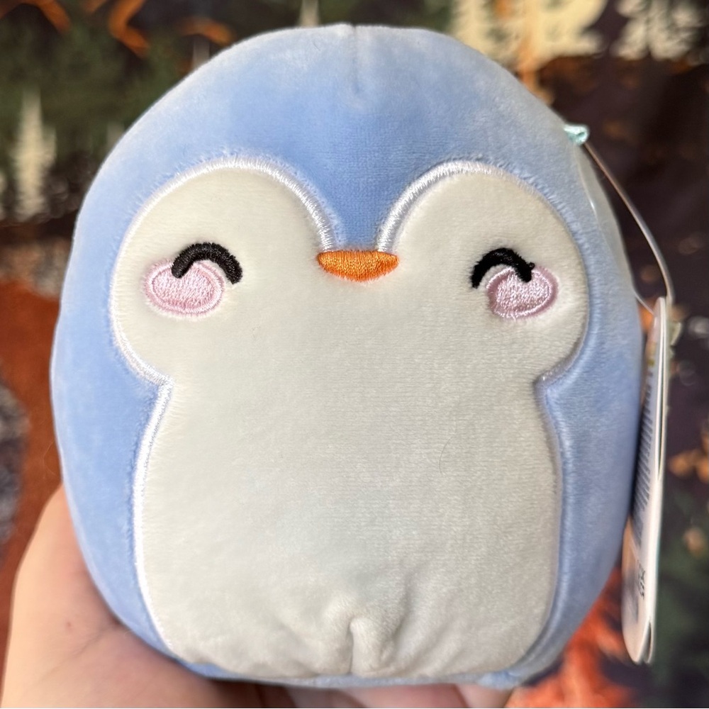 5" Helca the penguin Squishmallow BNWT